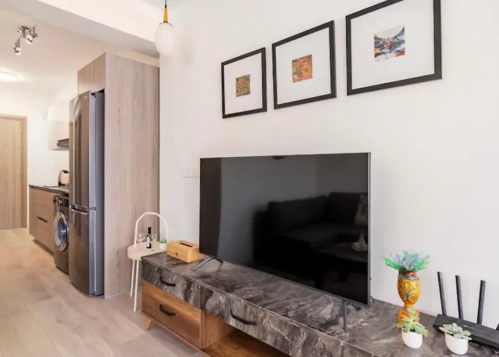 Le Voyageur ラルナカ