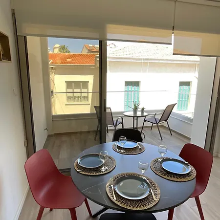 Le Voyageur Larnaca