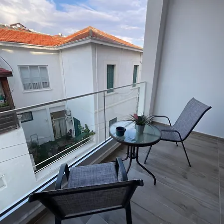 Le Voyageur * Larnaca