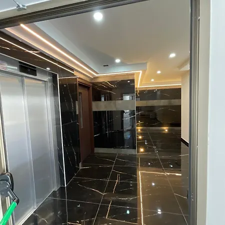 Le Voyageur Apartment Larnaca