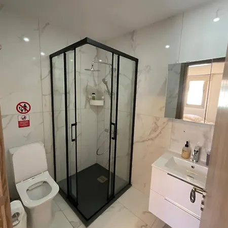 Le Voyageur Apartment