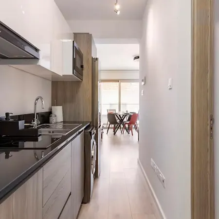 Le Voyageur * Larnaca